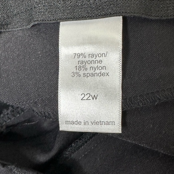 Maurices stretch pull on dressy ankle length stretch pant size 22 - Picture 7 of 7